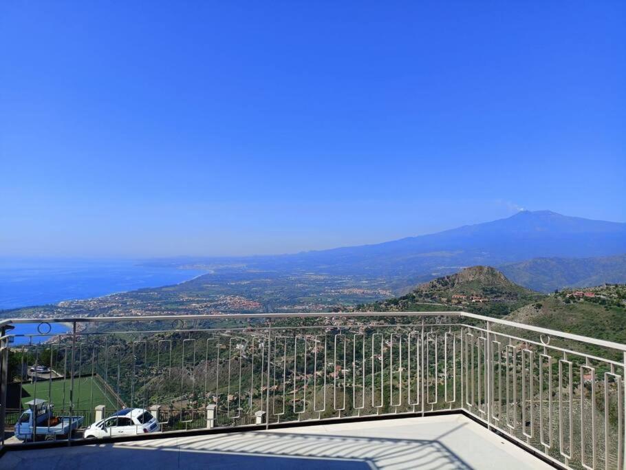 Stanza Mylai Etna View Apartment Castelmola Exterior photo